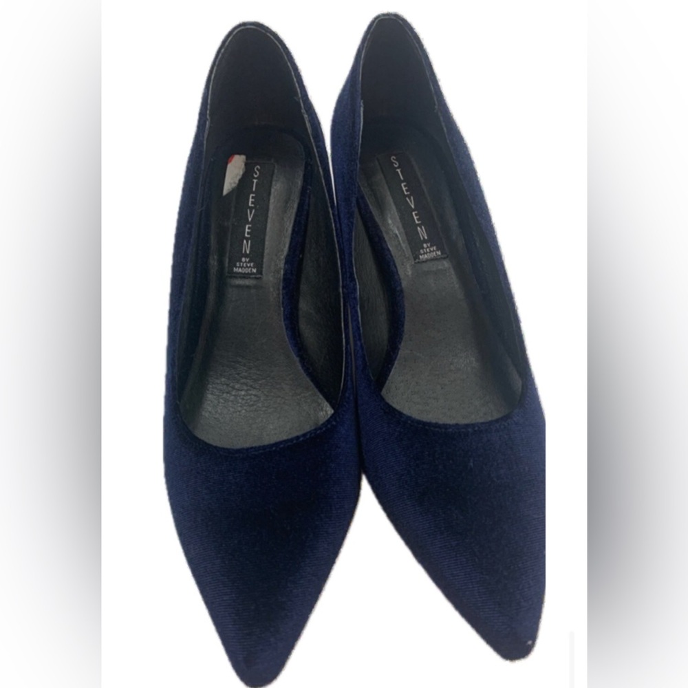 **Steven **by Steve Madden Bambu Women's Navy Velvet Shoes.